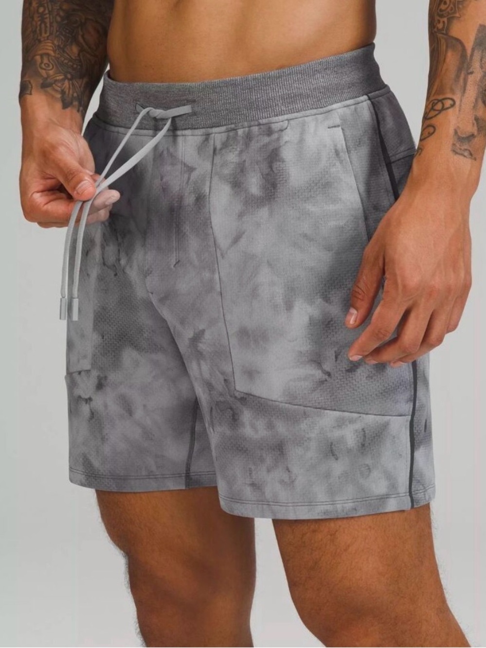 LULULEMON Textured Tech Shorts 7" In Graphite Grey/vapor Size Medium